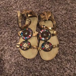 Zip sandals